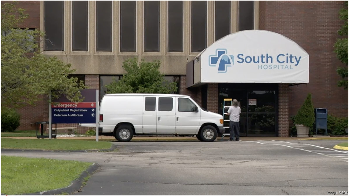 Suit Alleges Violation Of Federal Law In Closing Of South City Hospital   South City Hospital Sign Removal 080423 Ksdk*1200xx2137 1200 0 0 