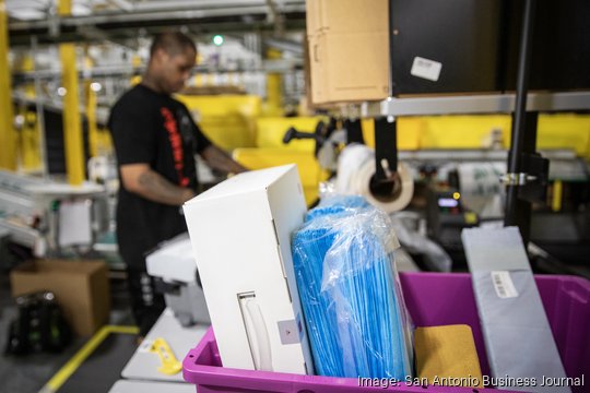 Amazon Robotics Fulfillment Center 080923 13