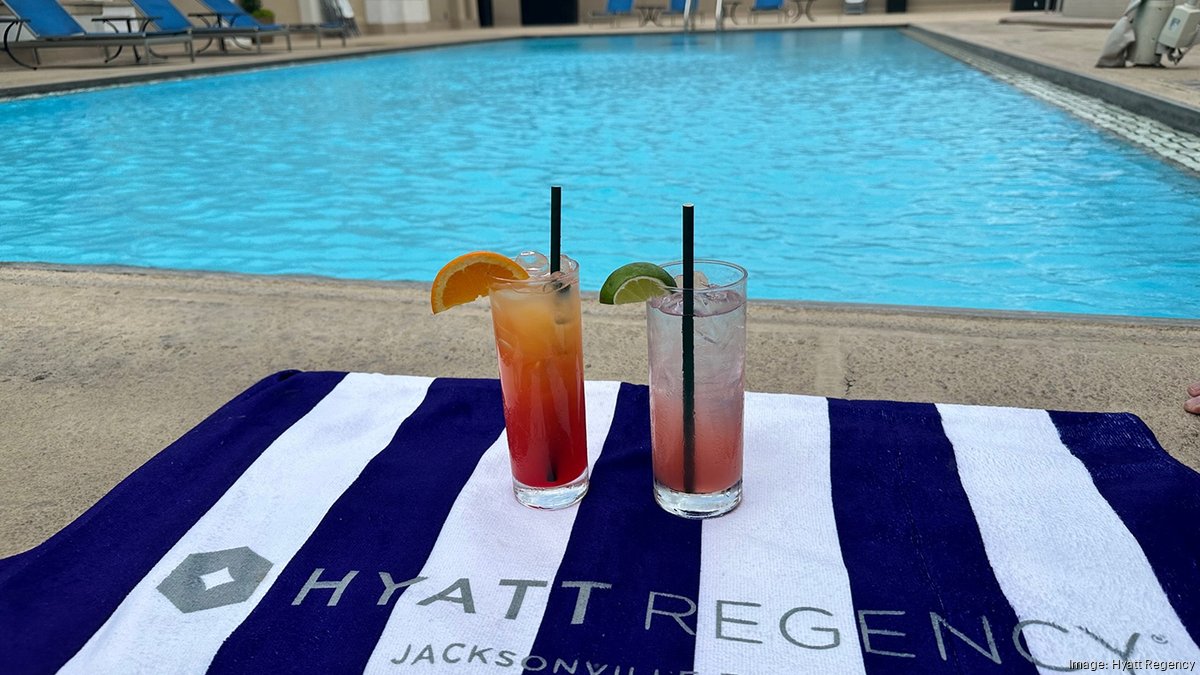 Hyatt Regency Jacksonville Riverfront reopens rooftop pool bar