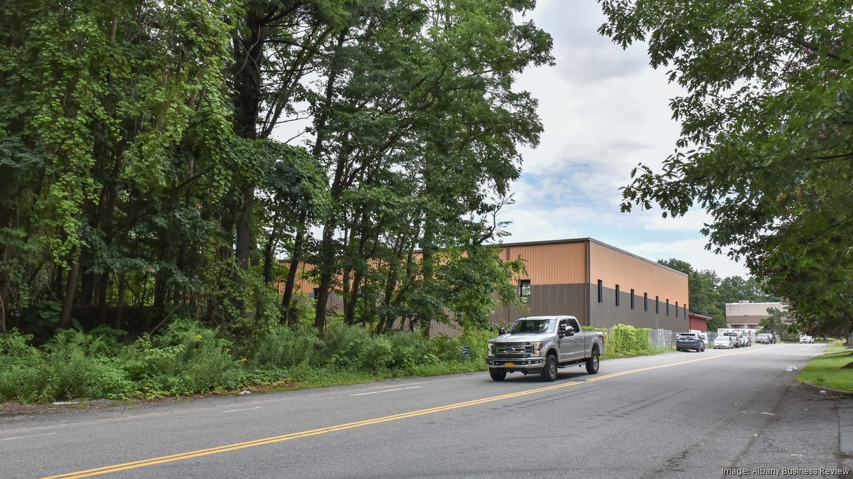 Hoffman Enterprises developing new warehouse at Corporate Circle