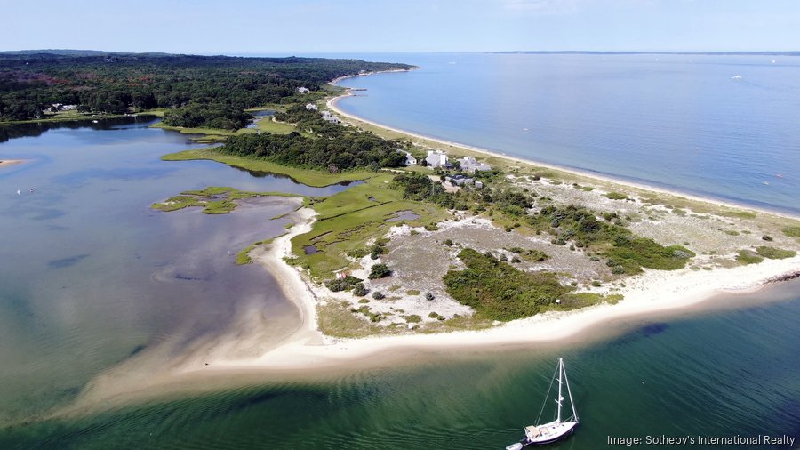 Diane Sawyer puts 'Chip Chop' Martha's Vineyard estate on the market ...