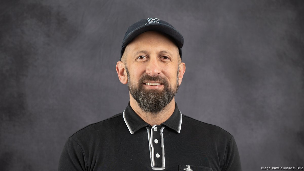 Chris Passarell of Evans Bank named a Buffalo Business First CLevel