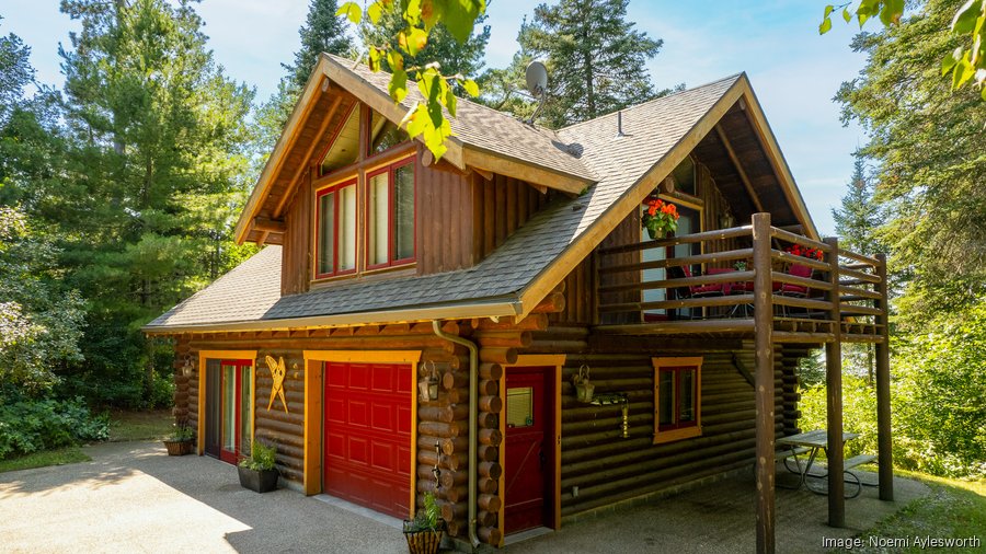 Dream Cabins: Small log house in Bemidji lists for $1.75 million ...