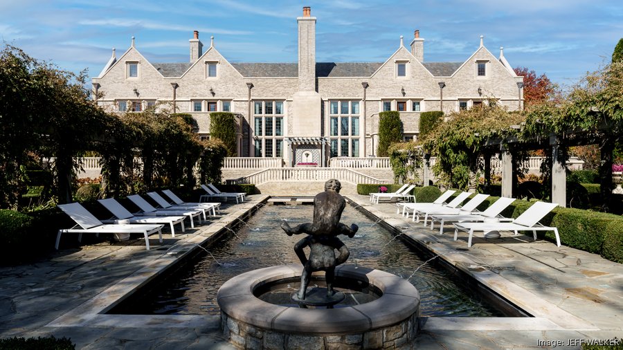 DeLong Manor in Lexington is on the market for over 14 million (PHOTOS