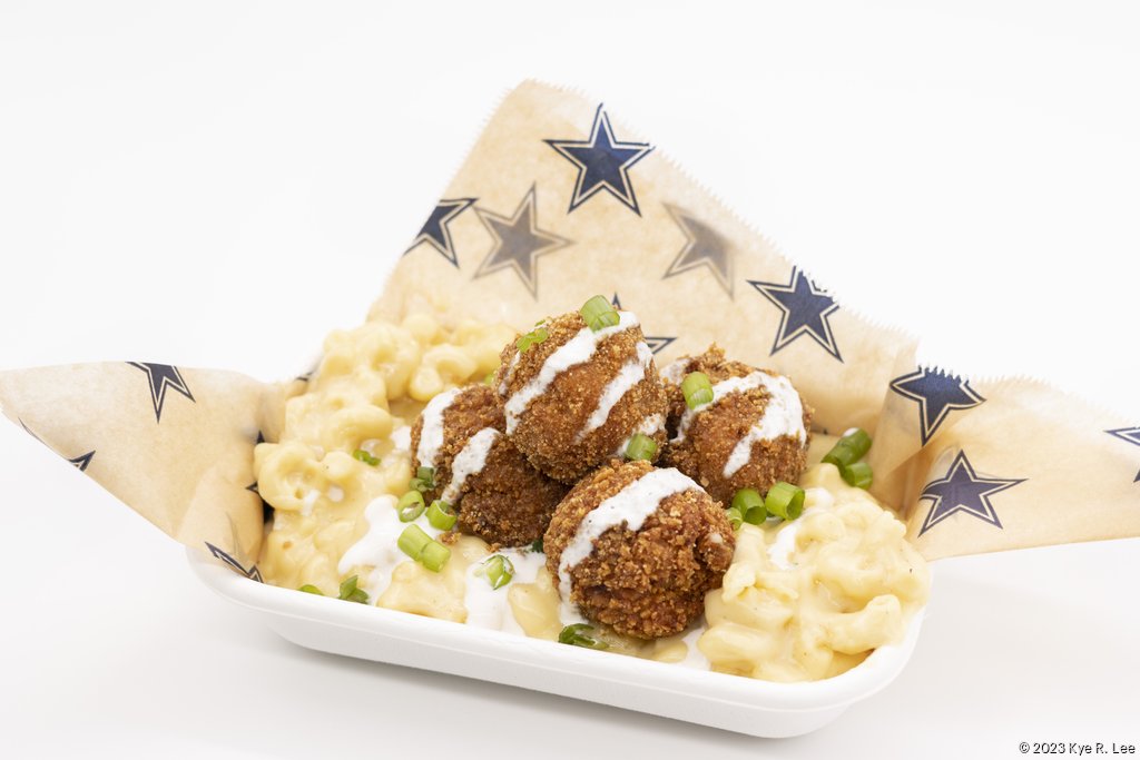 DALLAS COWBOYS 2021-2022 NFL SEASON MENU ADDITIONS FEATURE SUMO