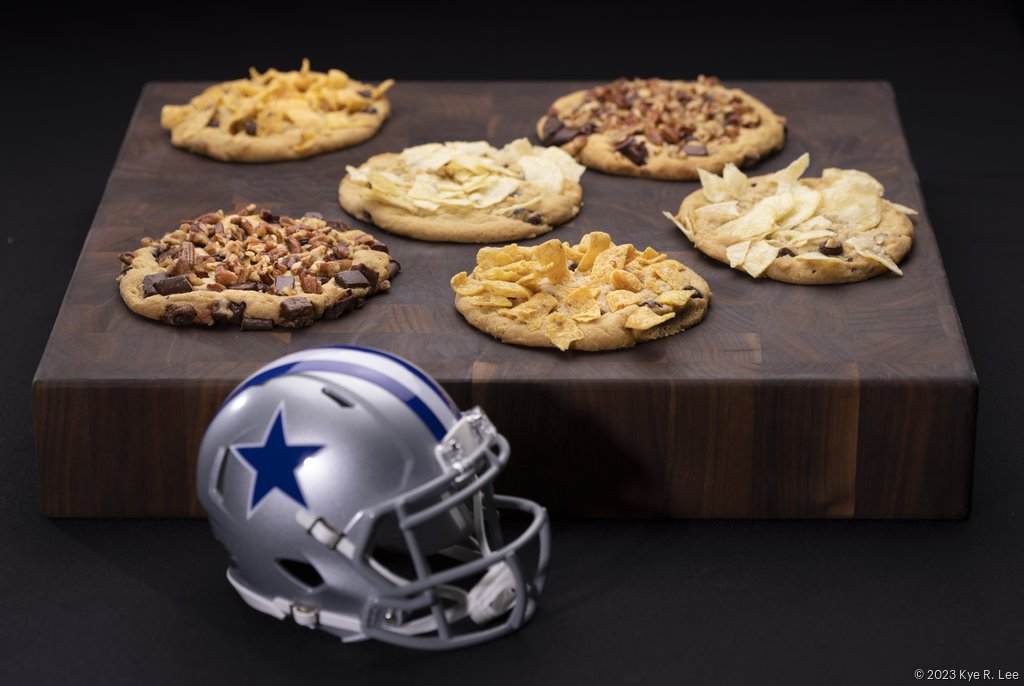 DALLAS COWBOYS 2021-2022 NFL SEASON MENU ADDITIONS FEATURE SUMO DOGS, NEW  BIG, SWEET AND SPICY FLAVORS, PLANT-BASED TOUCHDOWN TAKES ON GAME DAY  FAVES, PLUS TEXAS CLASSIC BLUE BELL® ICE CREAM ACROSS AT&T