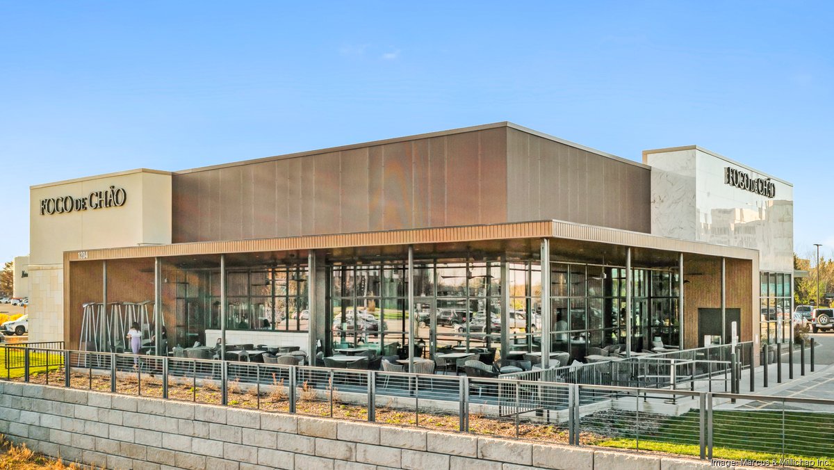 Hines sells Fogo de Chão building near Oakbbrook Center - Chicago