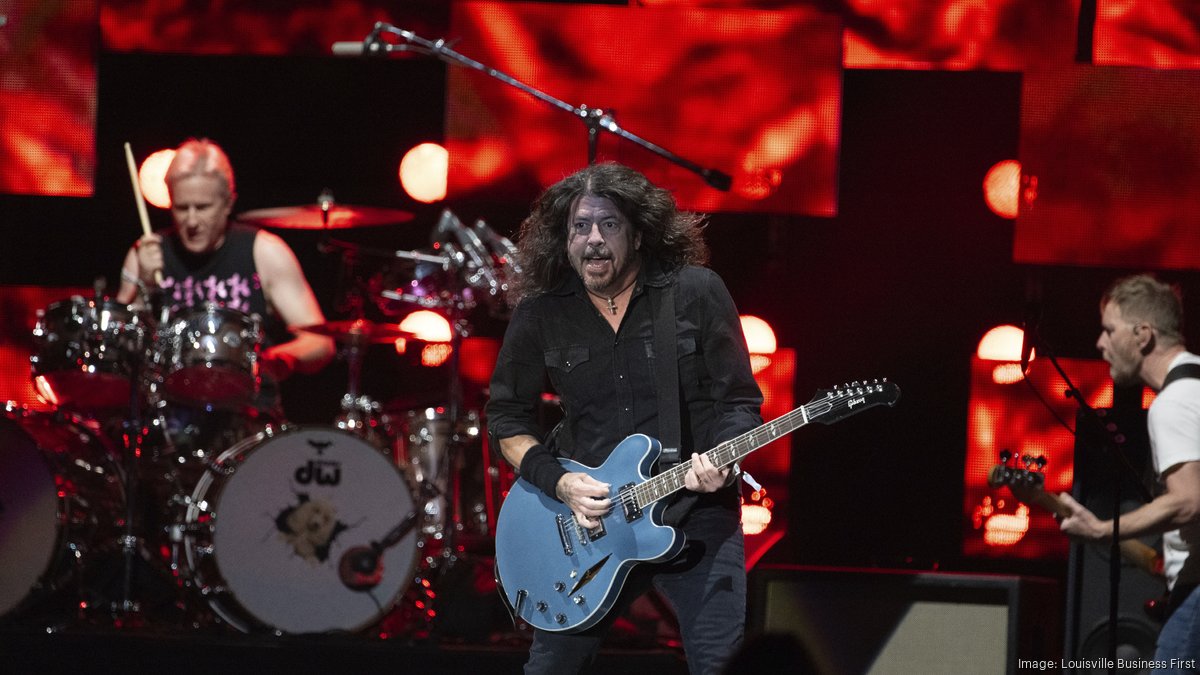 Foo Fighters at Louder Than Life, and spotlighting Louisville for a crowd (PHOTOS)