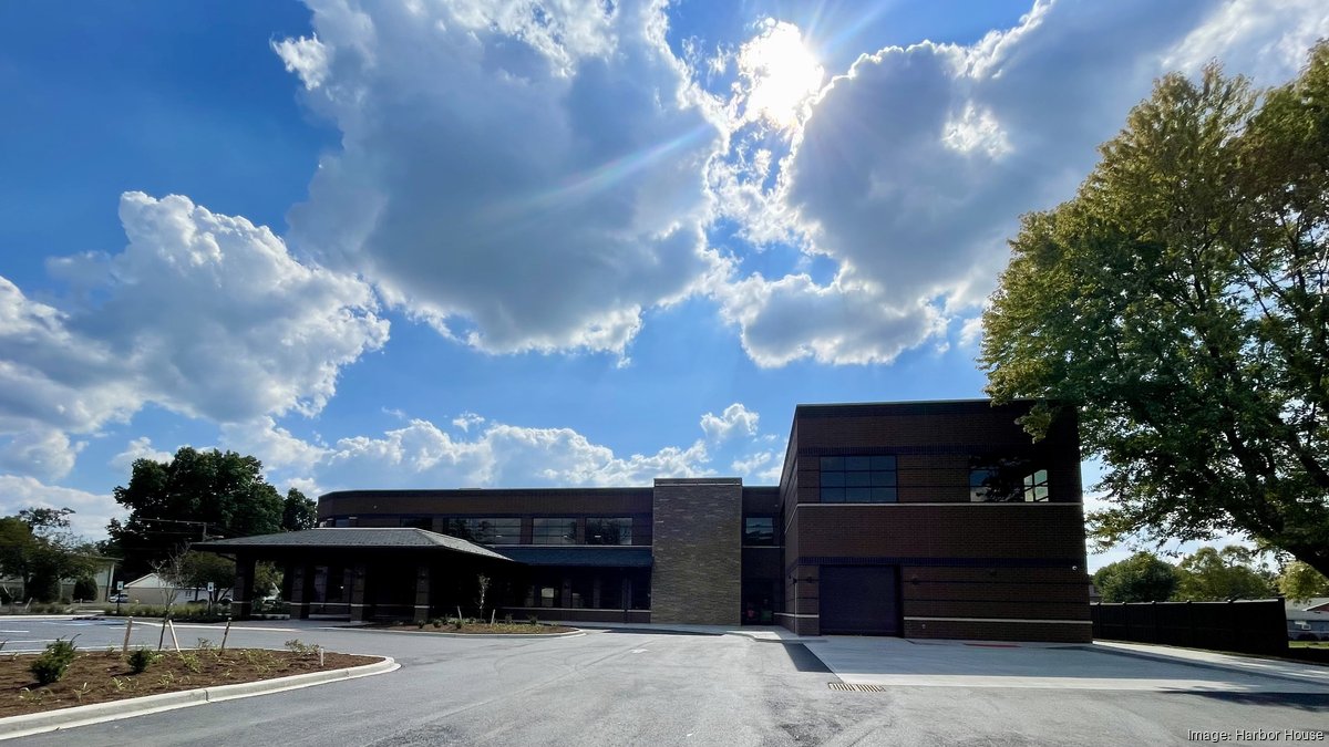 Harbor House opens Intergenerational Life Center in Louisville