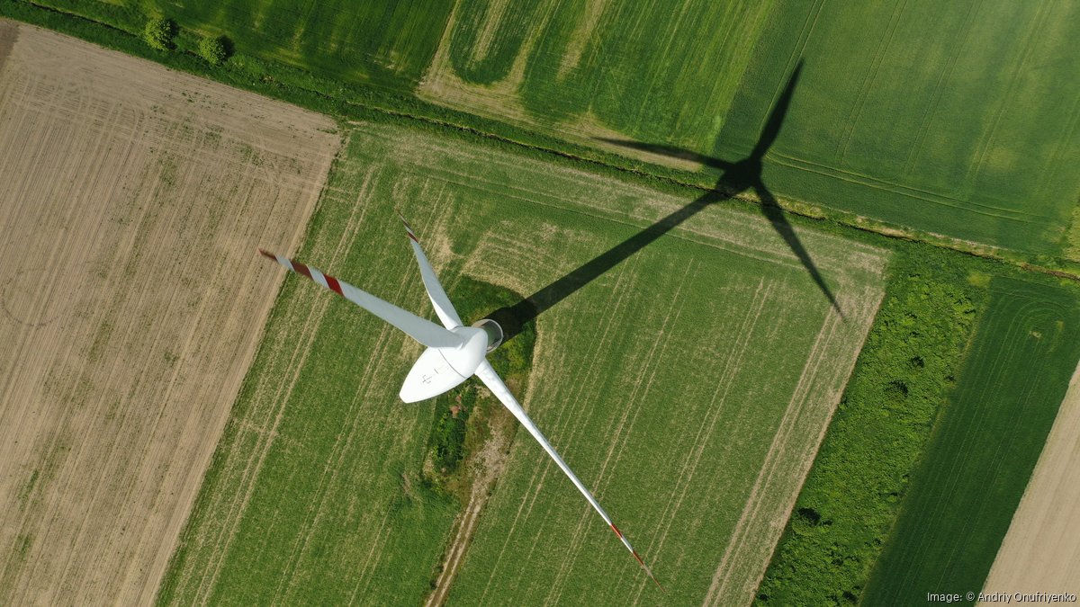gettyimages-wind-turbine-from-above*1200