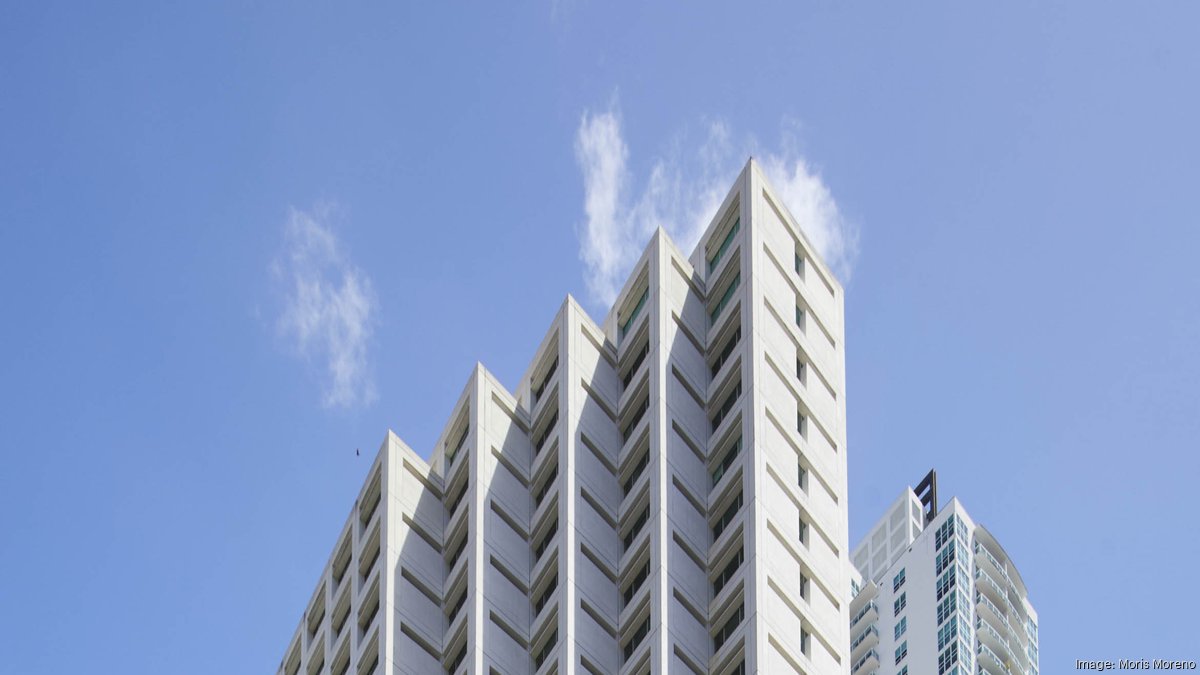 Nuveen sells 801 Brickell office to Monarch Alternative Capital and