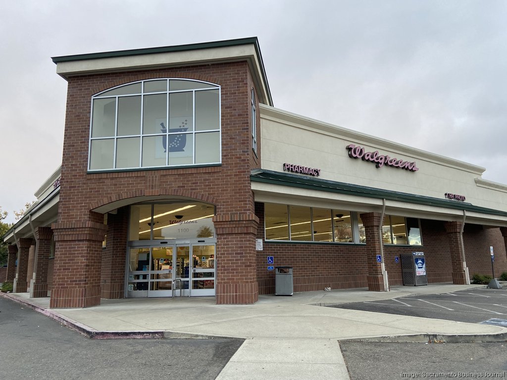 Walgreens closes a Folsom store looks to sublease space