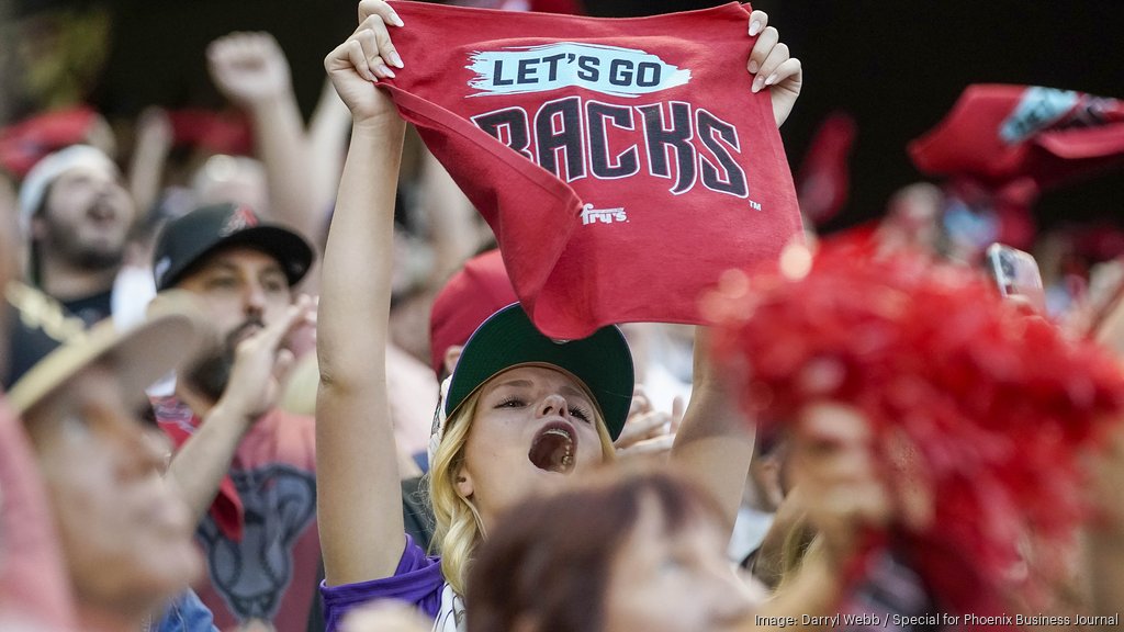 Fans cheer on Arizona Diamondbacks against Los Angeles Dodgers