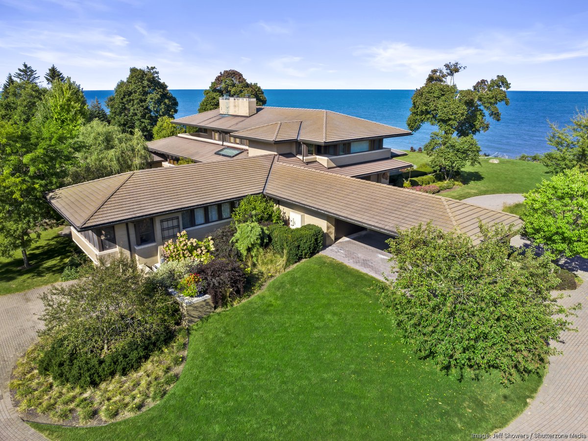 Frank Lloyd Wright-inspired estate with indoor pool sells for $3.1