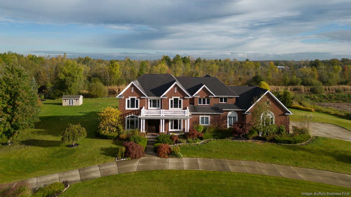 5,125squarefoot Hearthstone Drive home sells for 1.05M in Clarence