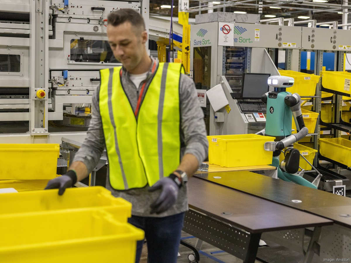 fulfillment center eliminates plastic outbound packaging