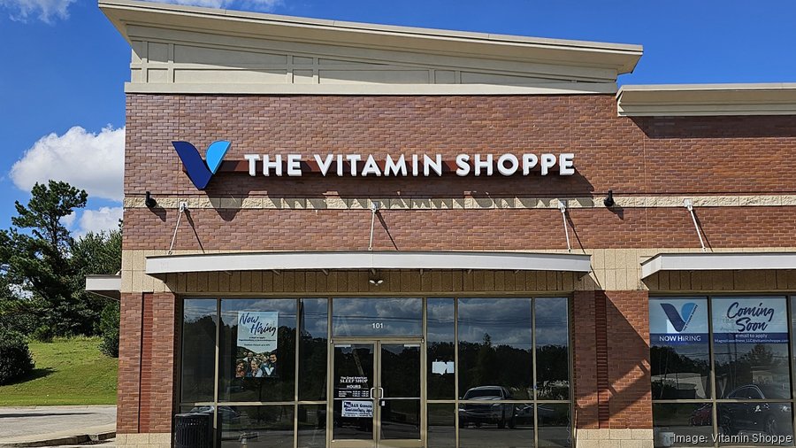 Former FedEx colleagues open a franchised Vitamin Shoppe location in