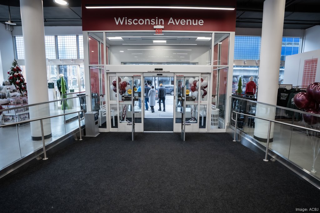 Downtown Milwaukee Kohl's store opens in former Grand Avenue Mall