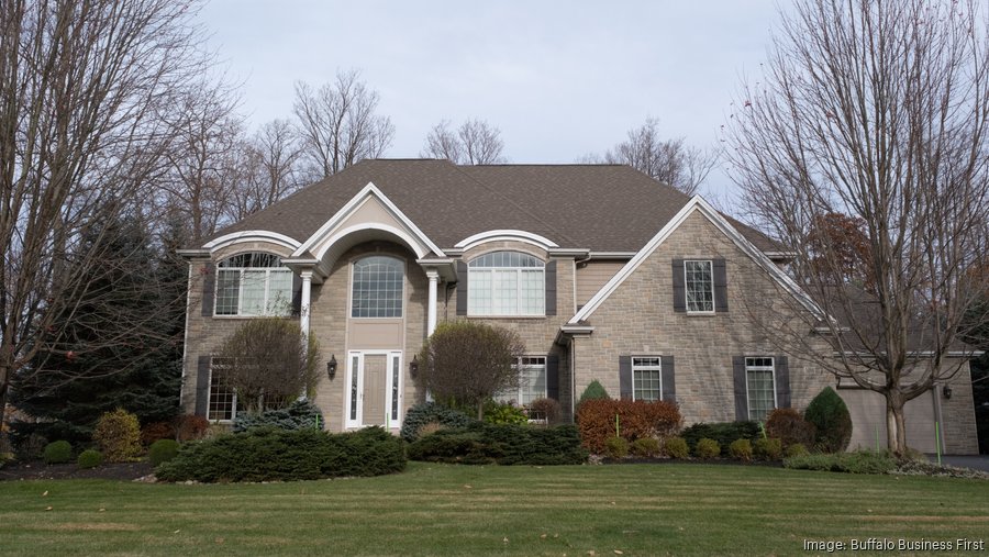 Spaulding Lake home in Clarence sells for 1.299 million Buffalo