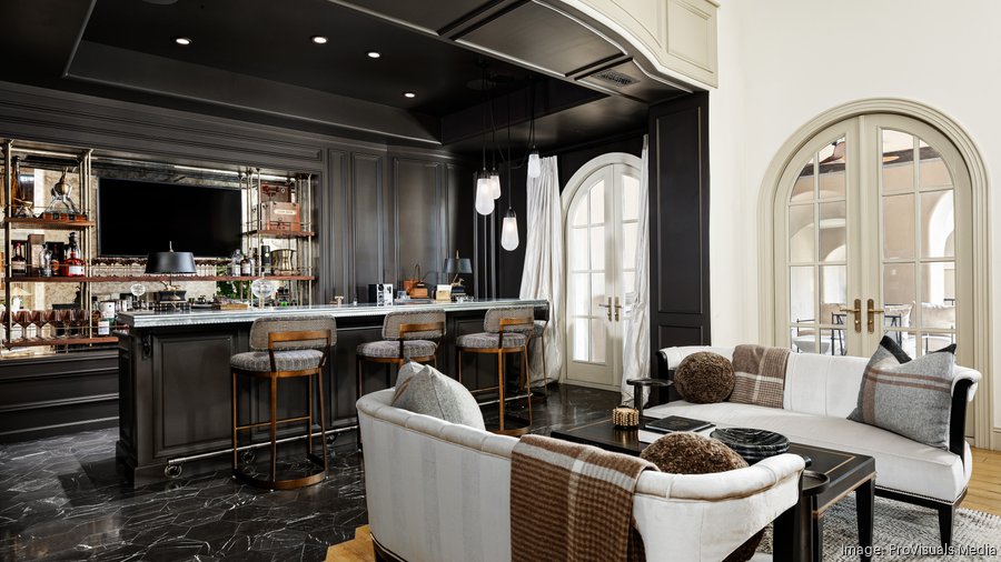 Scottsdale's Silverleaf estate sale breaks record - Phoenix Business ...