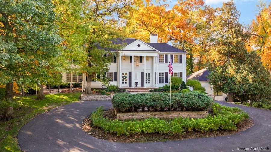 2.9 million Edina home gets promoted on eyecatching Twin Cities