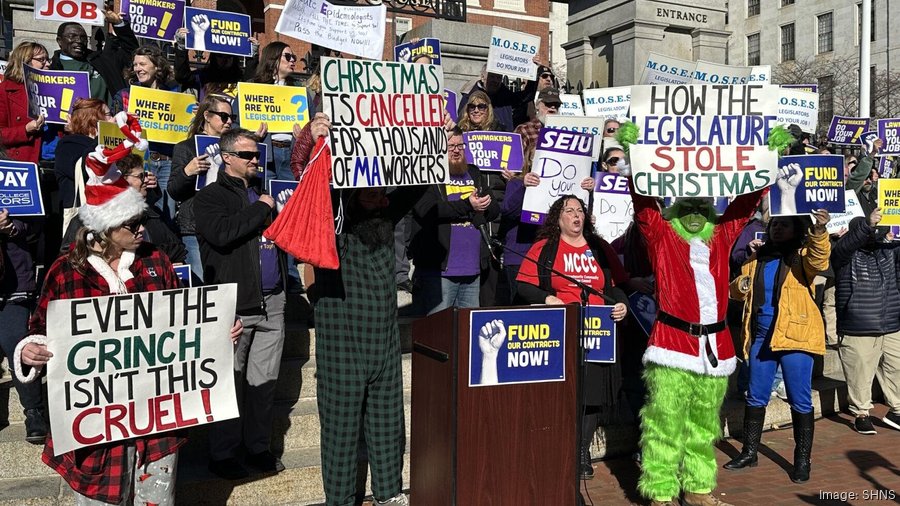 UofL staff, faculty rally for better pay Tuesday