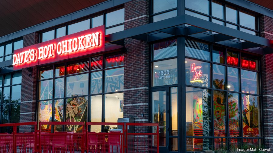 Digestible: Dave's Hot Chicken, Arezzo Ristorante, Red Lobster