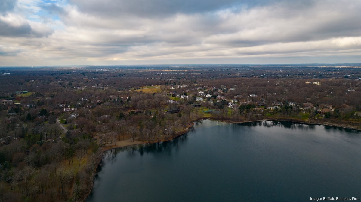 Clarence Spaulding Lake home sells for nearly $4 million - Buffalo ...