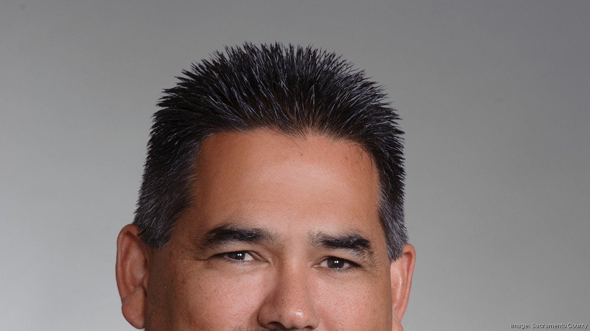 Sacramento County promotes outgoing County Executive Ann Edwards' 'right hand man' Villanueva as new