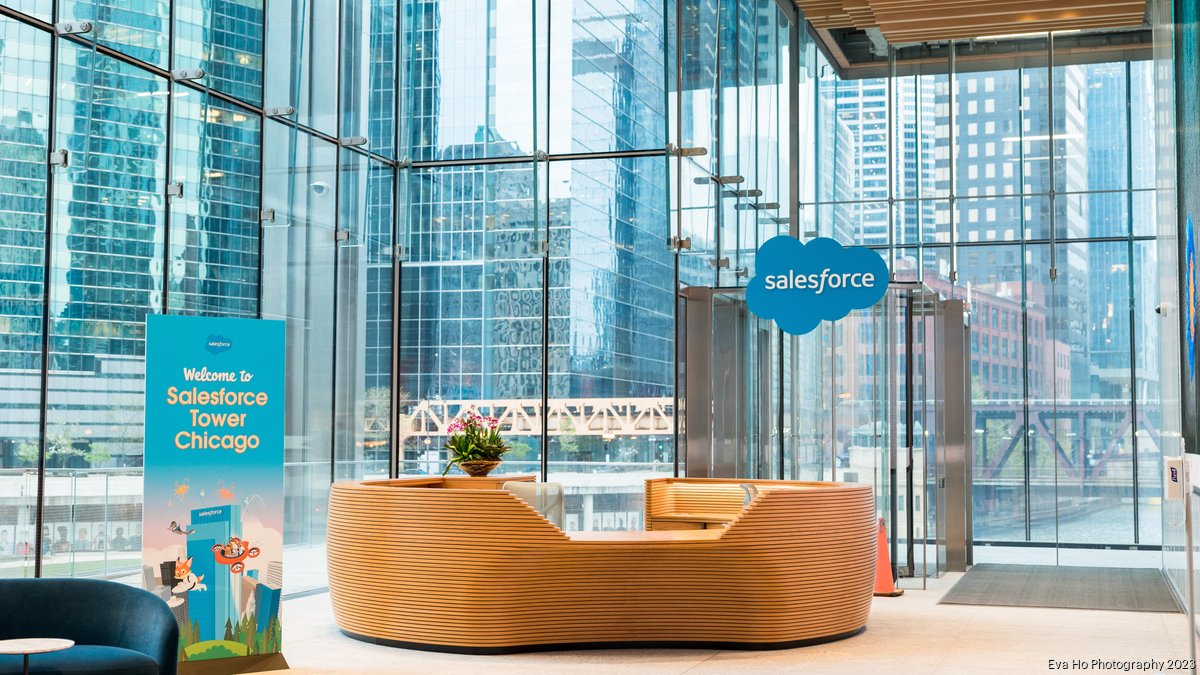 Salesforce Tower Chicago opens Chicago Business Journal