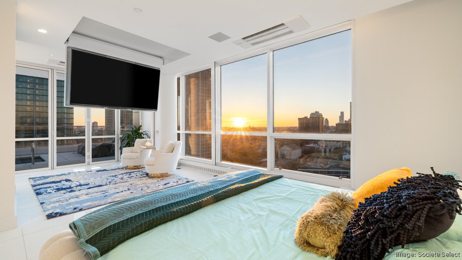 Old City bi-level penthouse with private rooftop pool lists for $5.5M ... - City Center High-Rise With Rooftop Pool And Penthouse