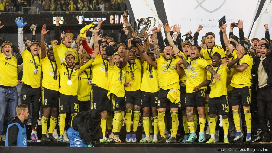 Columbus Crew parades down Nationwide Avenue to celebrate win