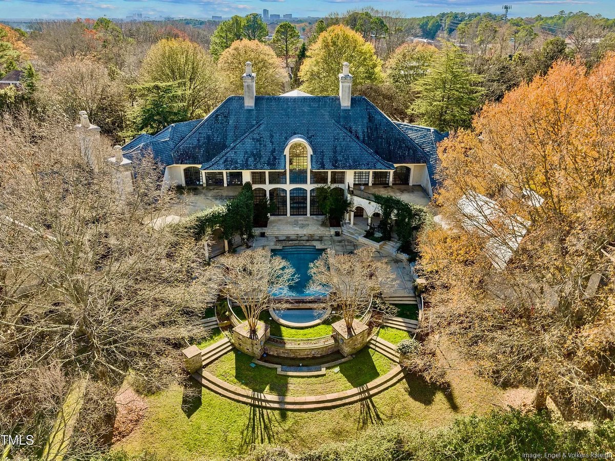 Raleigh mansion at North Ridge Country Club heads to auction