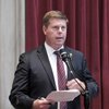 議会が最終週に入り、プロッチャー学部長の倫理調査が本格化