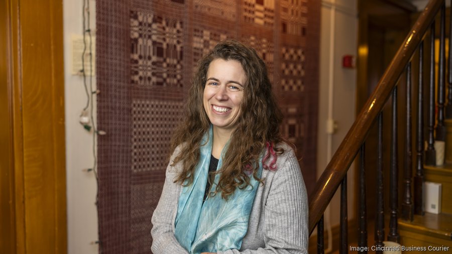 Weavers Guild of Greater Cincinnati connects traditional skills to