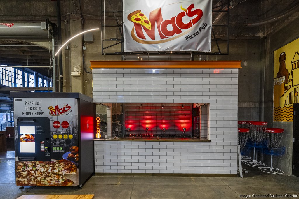 macs-pizza-vending-machine-1.jpg