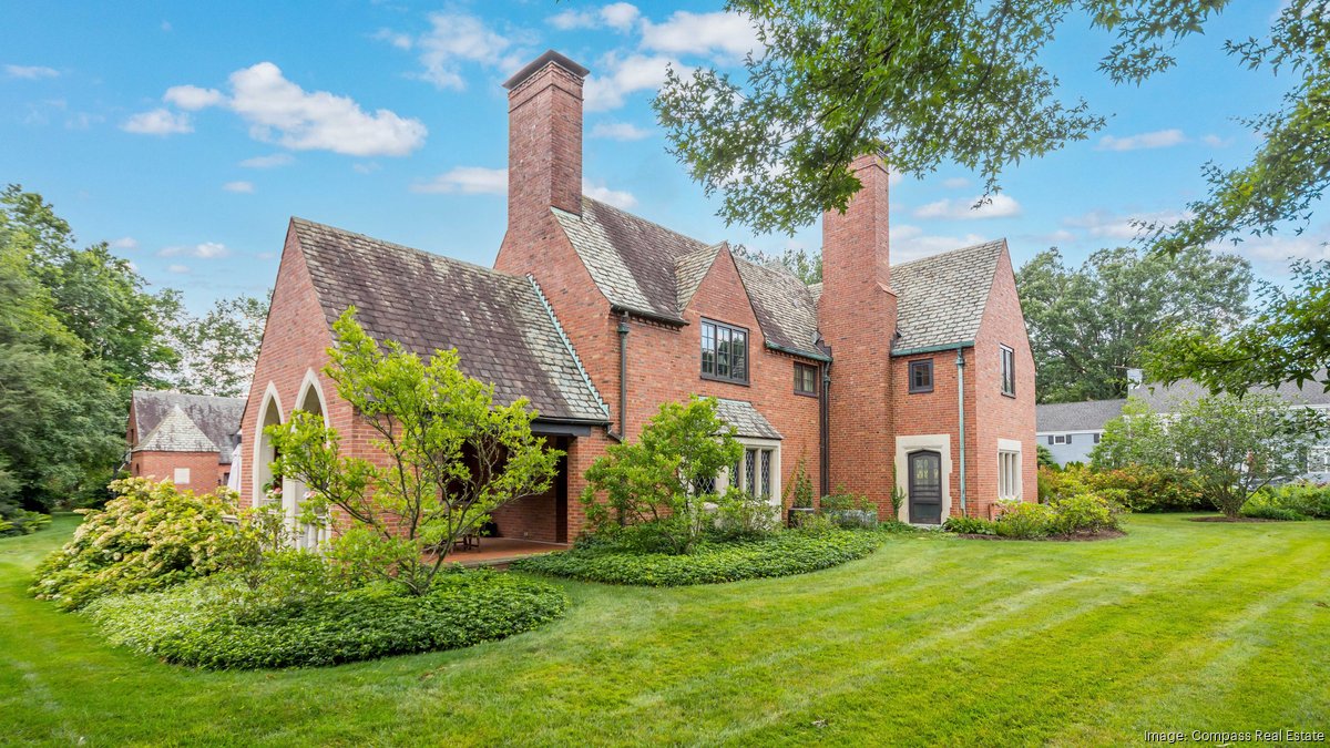 This Sewickley home is for sale for 3.2M (photos) Pittsburgh