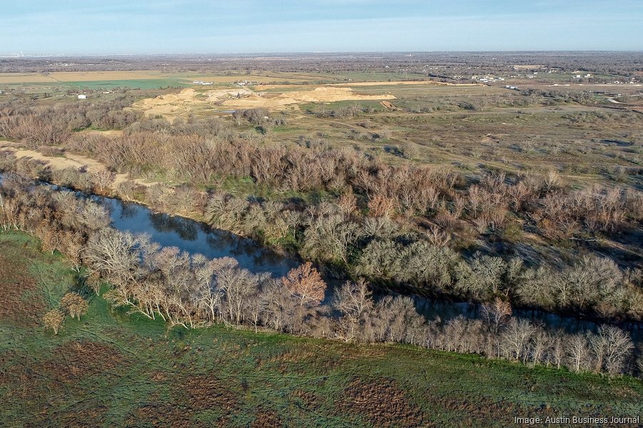 Experts talk the 'chess game' of Bastrop County's rural land market
