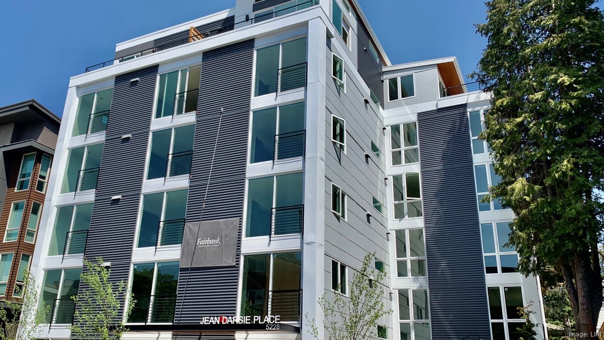 LIHI buys new U District apartment building for supportive housing