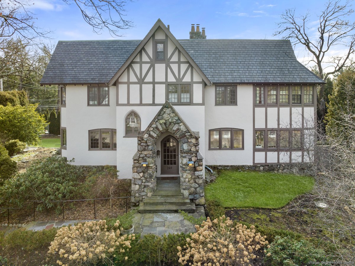 A Tudor revival home in Newton is on the market for $3.25M - Boston  Business Journal, image size:1200x900