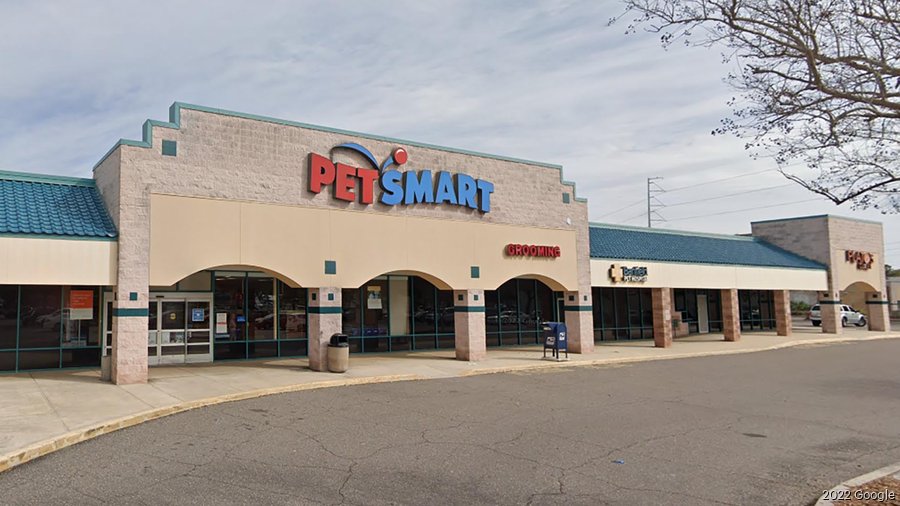 St. Pete Walmart sold to Sembler Tampa Bay Business Journal