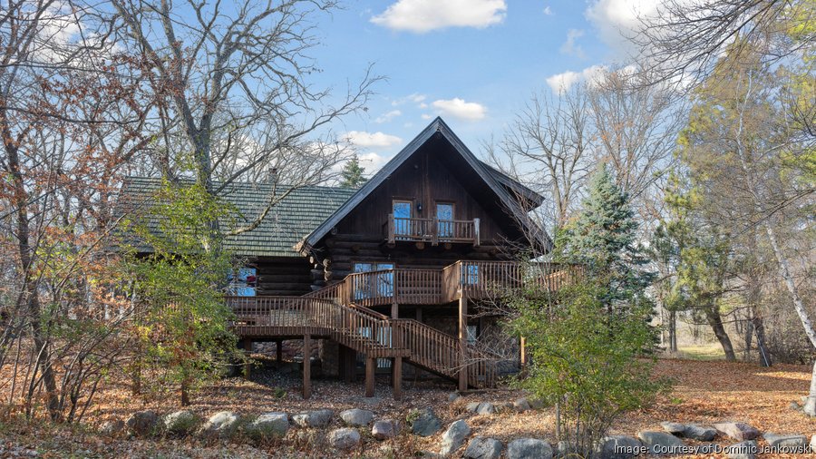 Dream Cabin Annandale 12acre lakefront home (7315 Isaak Ave NW) lists