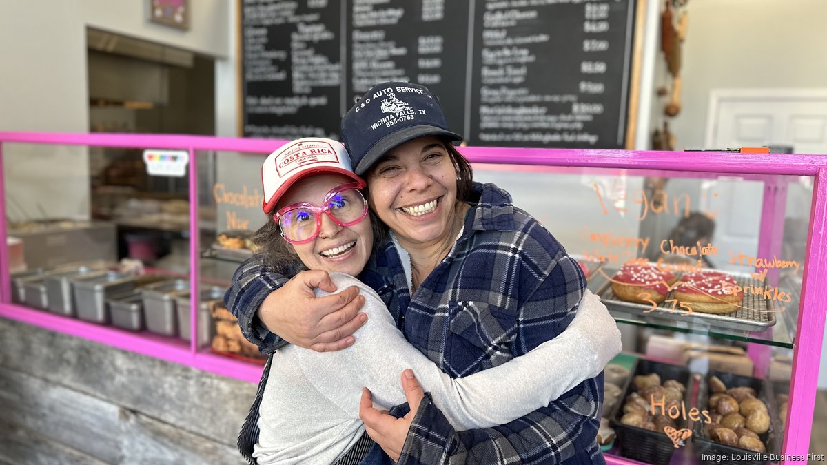 HiFive Doughnuts opens longawaited Douglass Loop location