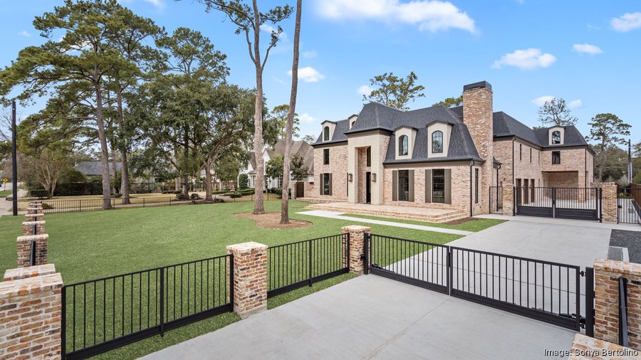 Massive new mansion in Hedwig Village for sale for $8M (PHOTOS ...