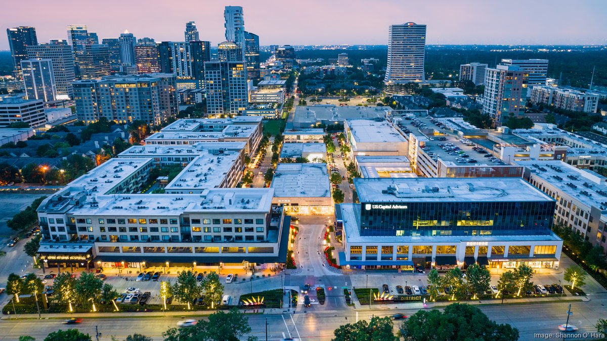 Houston billionaire Tilman Fertitta buys luxe River Oaks District in massive deal (PHOTOS)