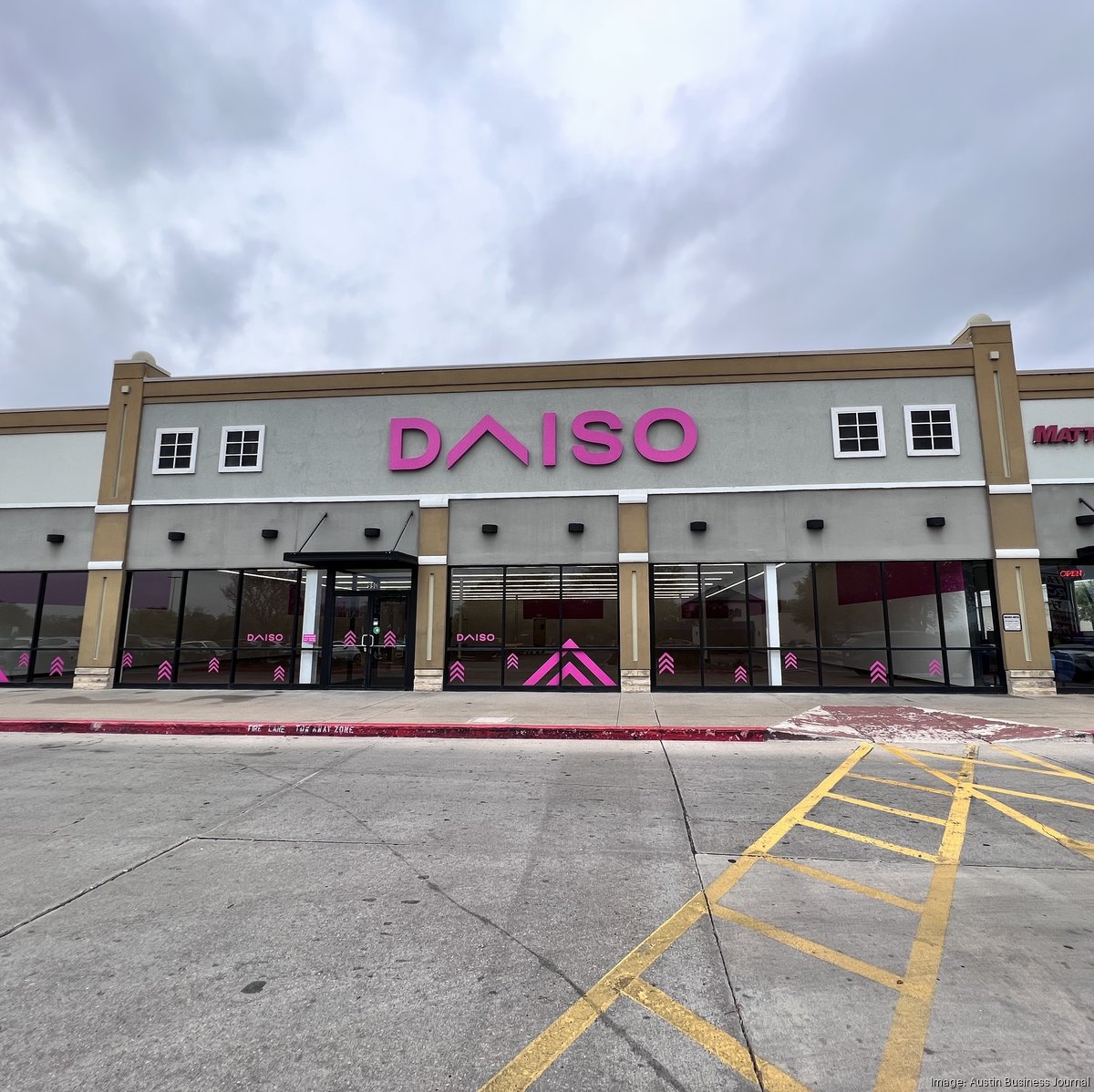 Austin retail Daiso Painted Treet Boutiques opening Austin