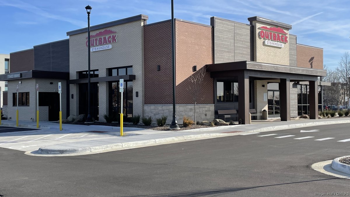 Outback Steakhouse opens new facility in Centerville - Dayton Business ...