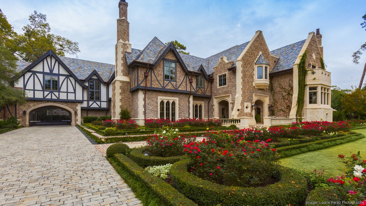 River Oaks mansion returns to market for $17.9M - Houston Business Journal