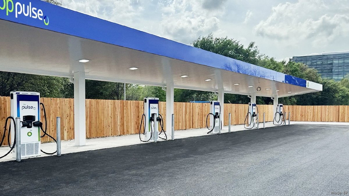 BP opens first US Gigahub electric vehicle charging site in Houston ...