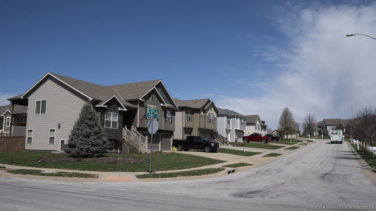 Platinum Realty acquires luxury-focused OP firm